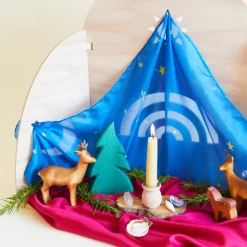 Sarah's Silks Nature Table Displays-December's Nature Table